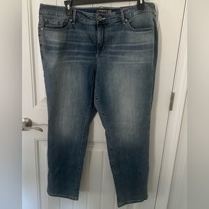 NWT Torrid Plus Size 20 Boyfriend Straight Jeans